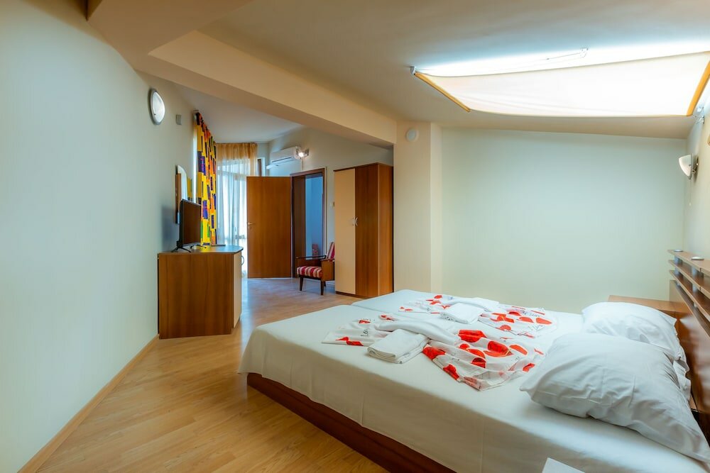 Фото Family 2 Bedroom Apartment in Dafinka Guest House