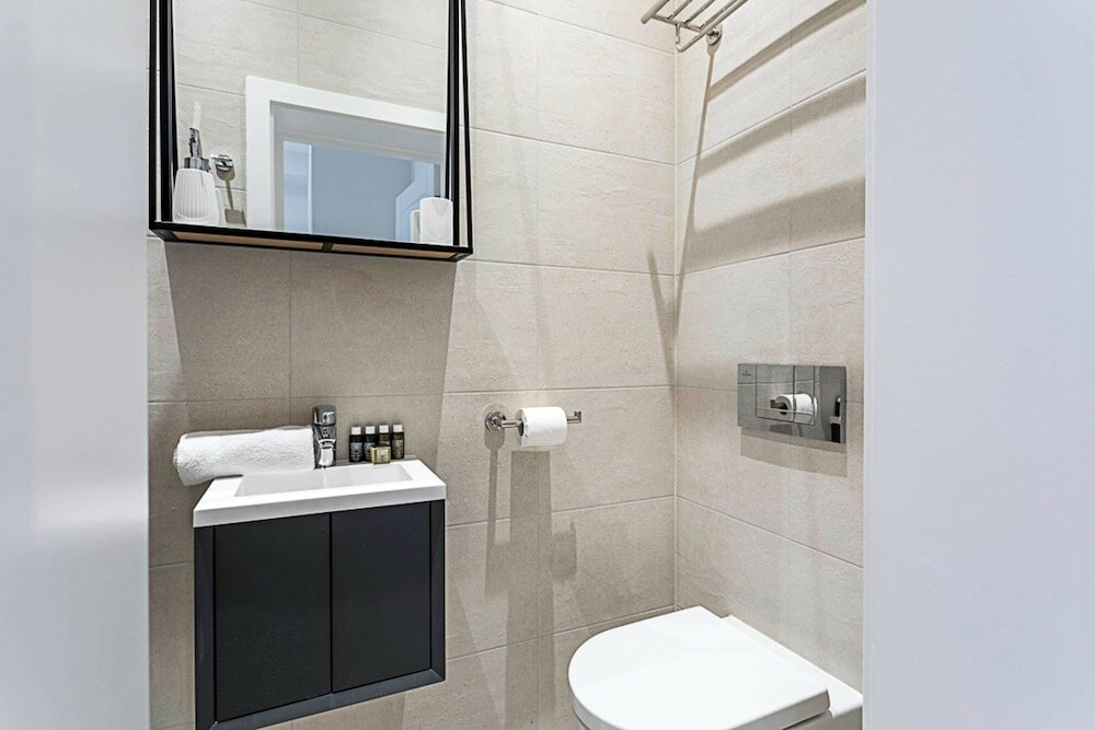 Фото Gorgeous Flat in the Heart of Acton