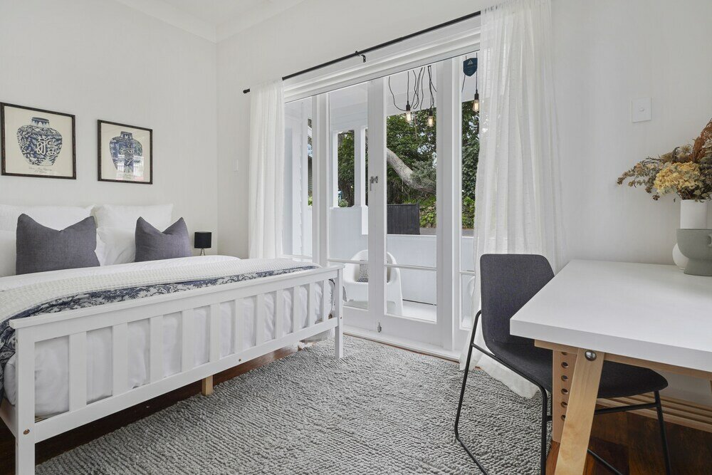 Фото Grey Lynn - Grandeur - Cafe Lifestyle