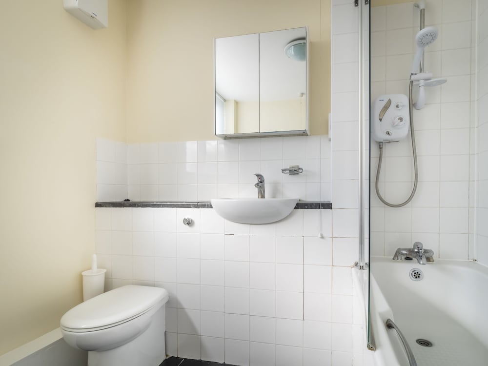 Фото Lse Carr-Saunders Hall - Campus Accommodation