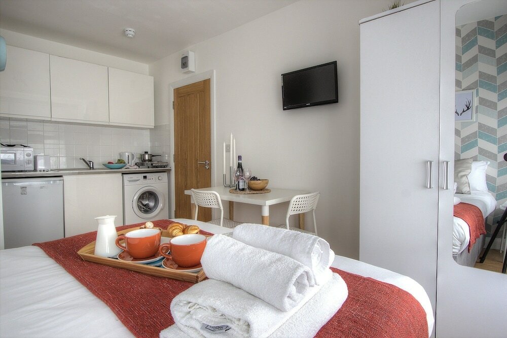 Фото R1 Medium Studio