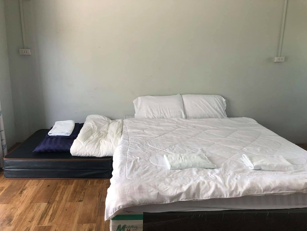 Фото Capital O 75412 V Resort