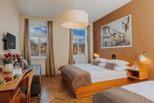 Гостиница Hotel Merkur - Czech Leading Hotels в Праге