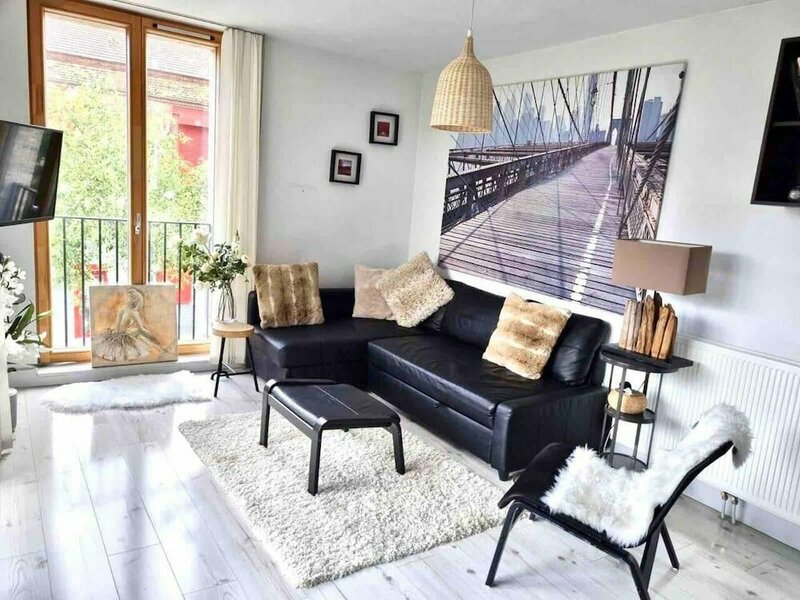 Гостиница Stunning 2-bed Apt & Balcony in Notting Hill в Лондоне