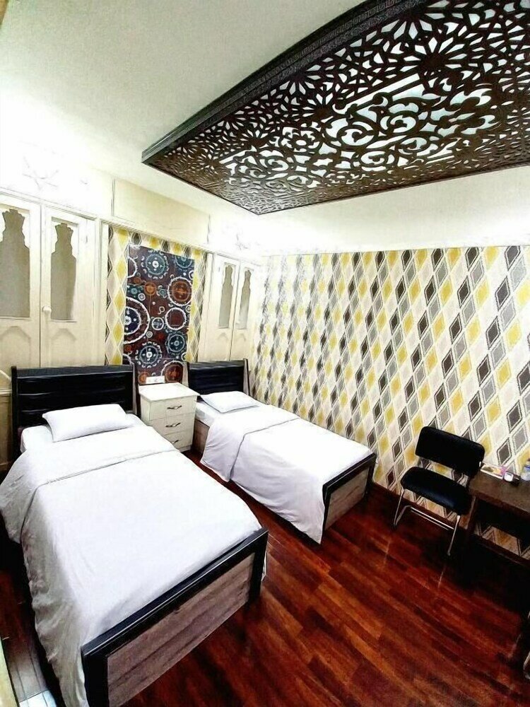 Фото Colibri Traditional Hotel