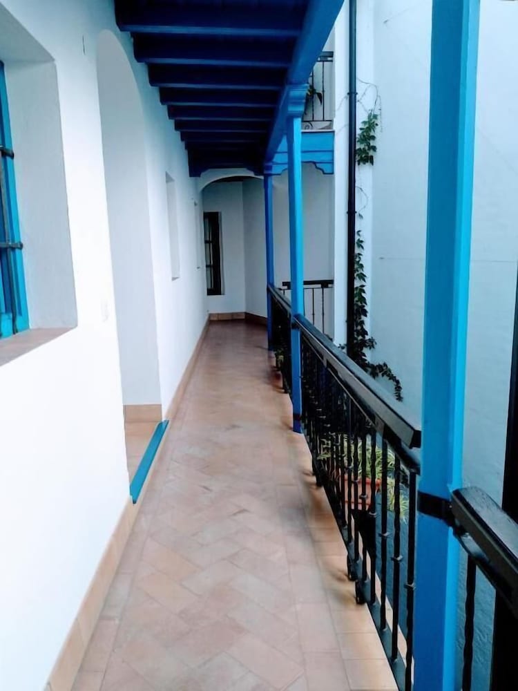 Фото Wish-Suite Juderia de Sevilla Apartment