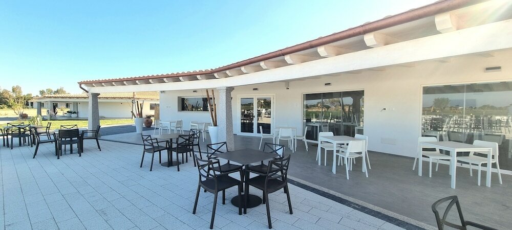 Фото Hotel S'Arena Beach