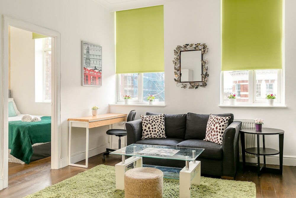 Фото Edgware Road Apartments