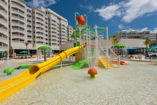 Гостиница Hilton Cancun Mar Caribe All-Inclusive Resort в Канкуне