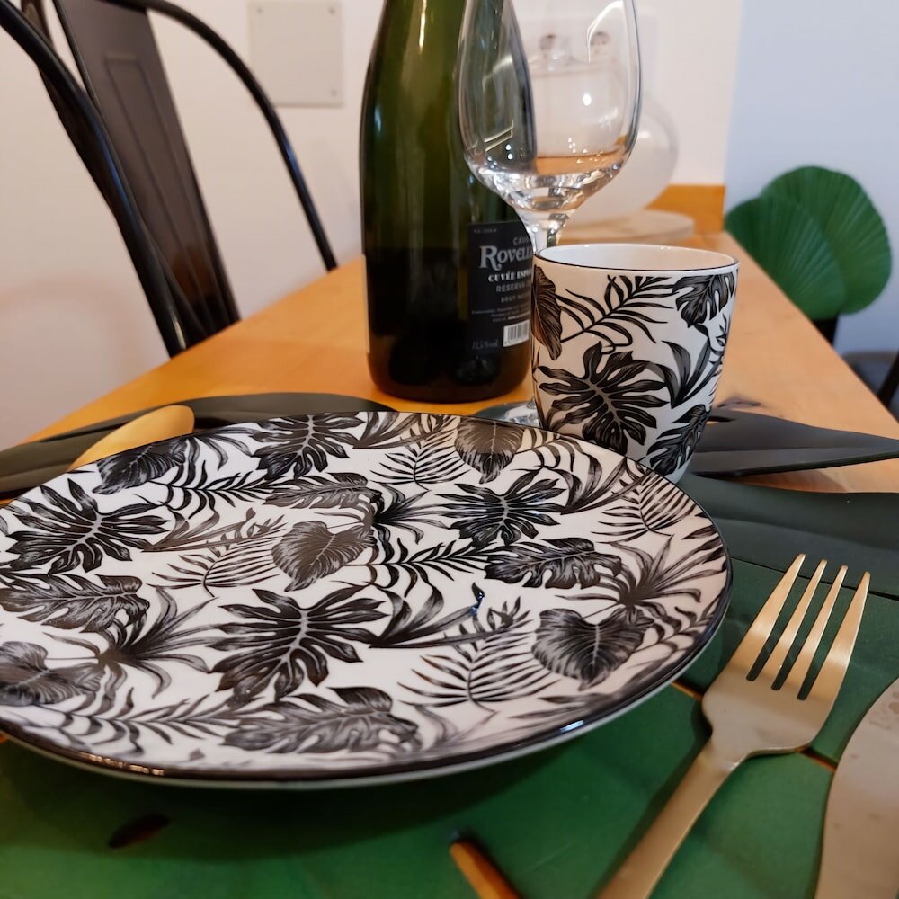 Фото Calle de Esteban Terradas 3 bajo