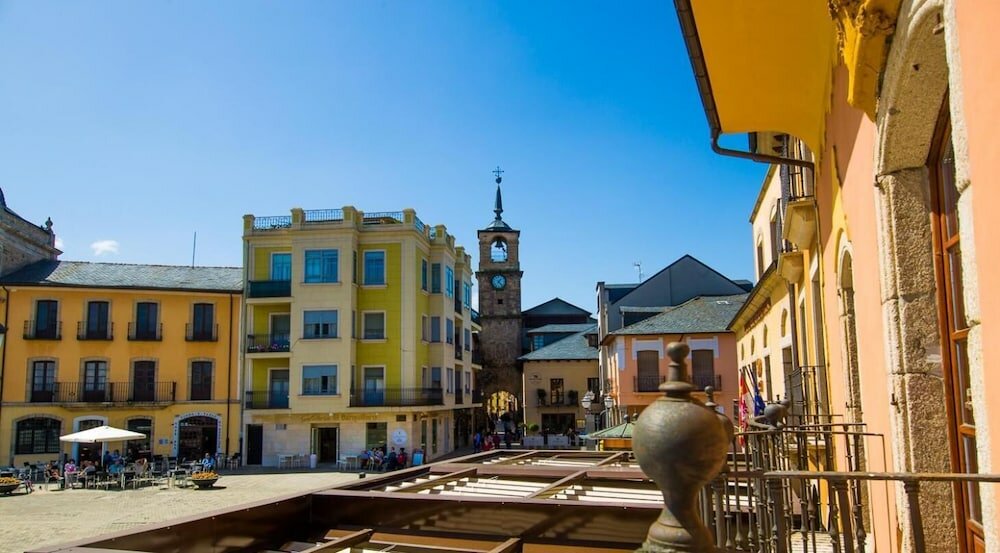 Фото Hotel Aroi Bierzo Plaza