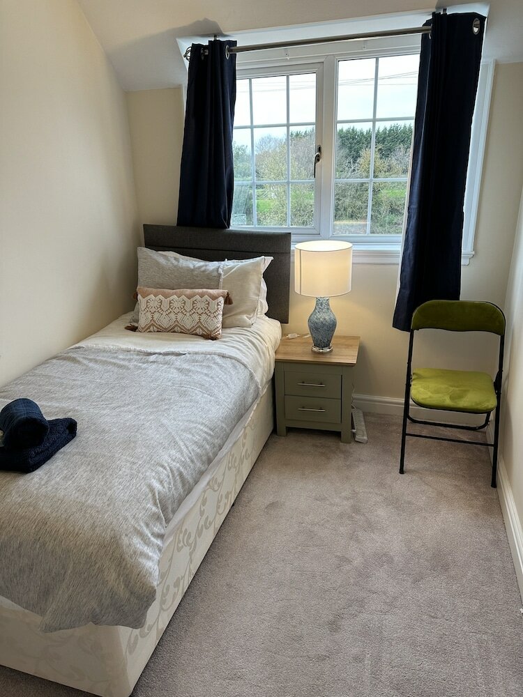 Фото The Fish and Anchor Inn