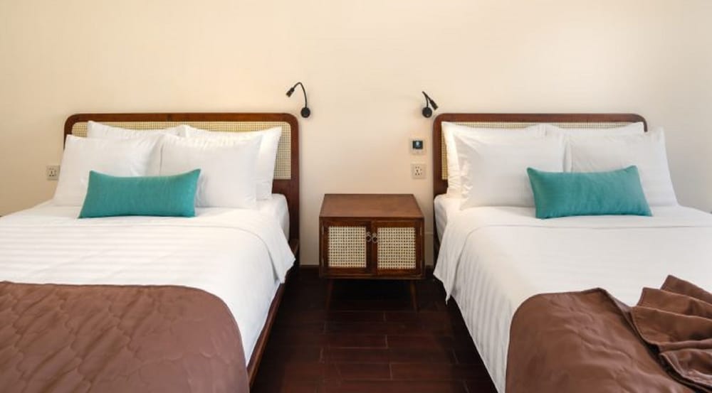 Фото Le Bouton Hotel