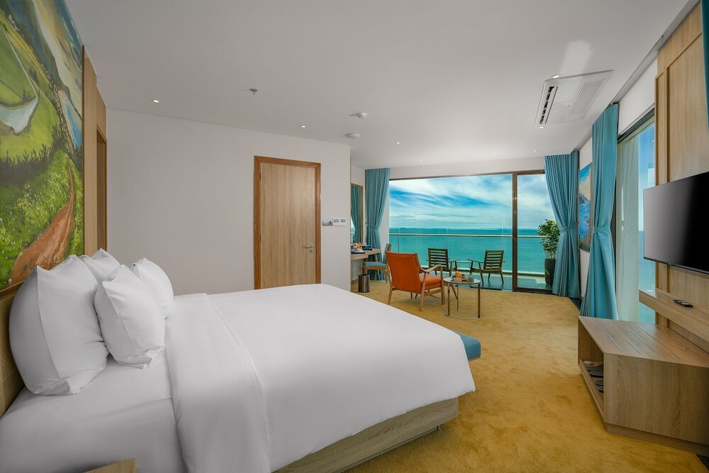 Фото Sala Grand TuyHoa Hotel