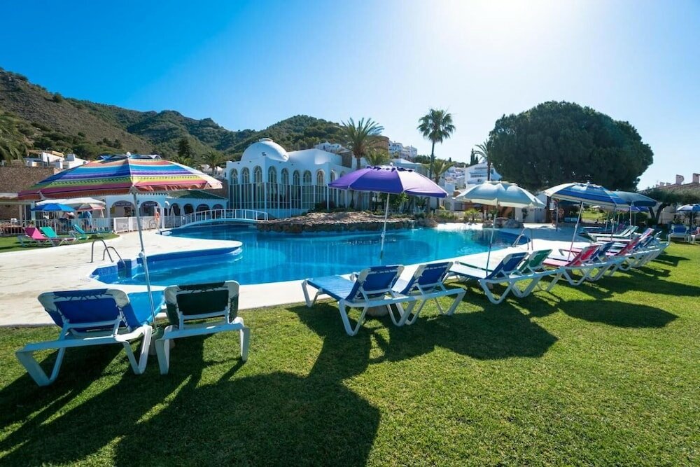 Фото El Capistrano Complejo de Apartamentos Turísticos