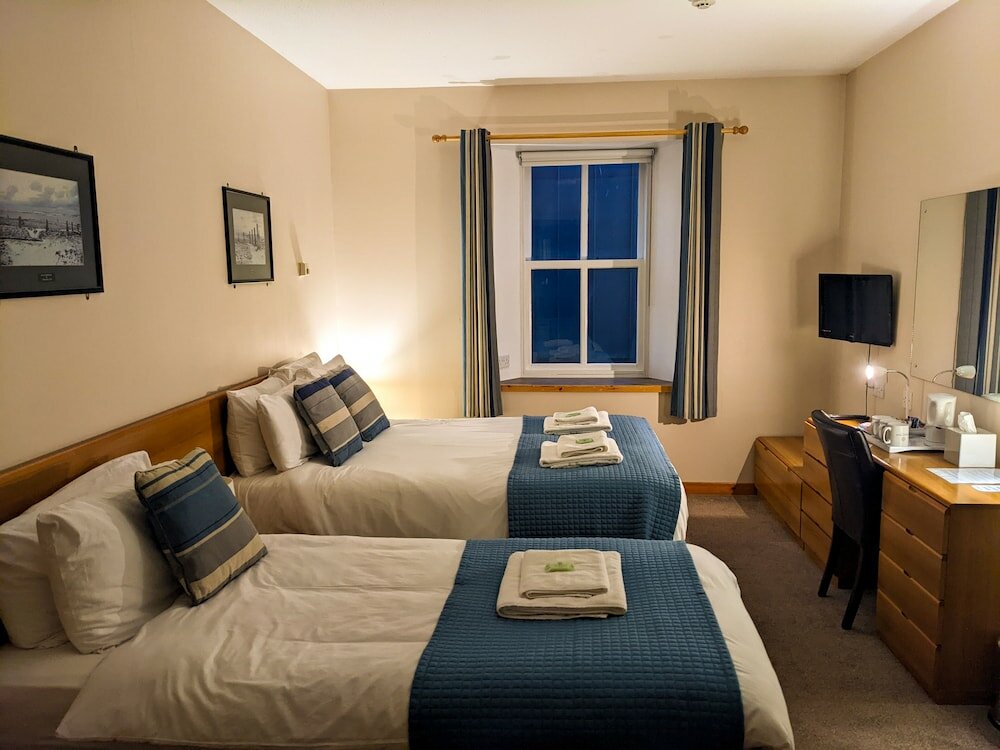 Фото Ferry Inn Stromness