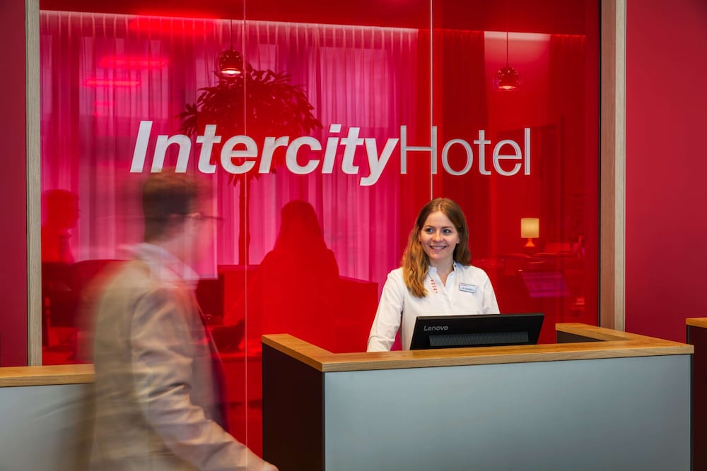 Фото IntercityHotel Wiesbaden