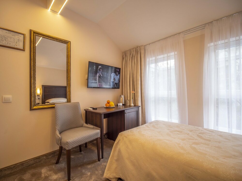 Фото The Moon Boutique Hotel