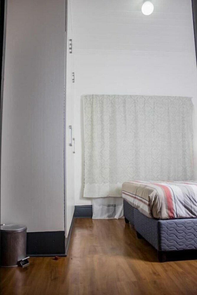 Фото 18 On Sherlock