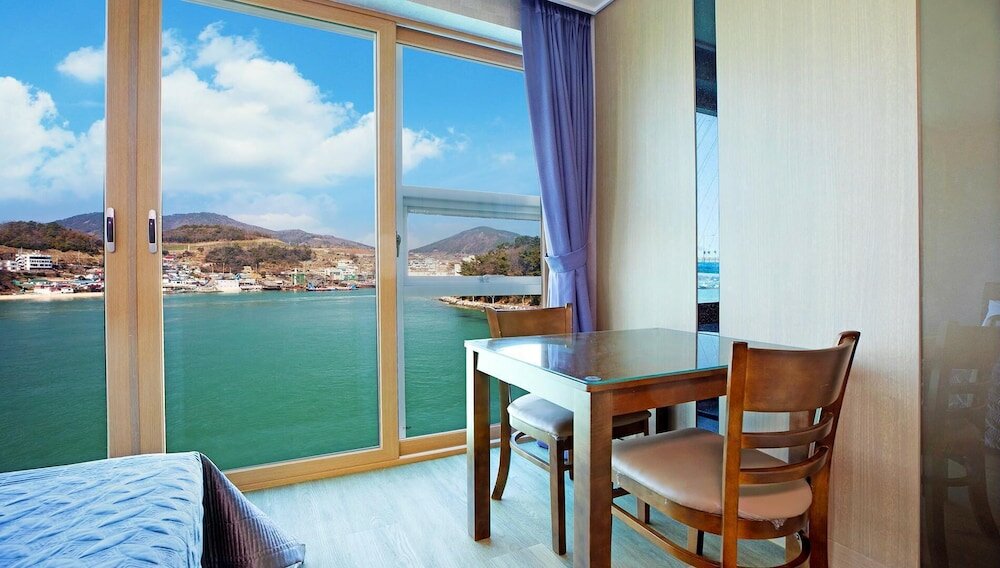 Фото Yeosu Janggun Island Pension