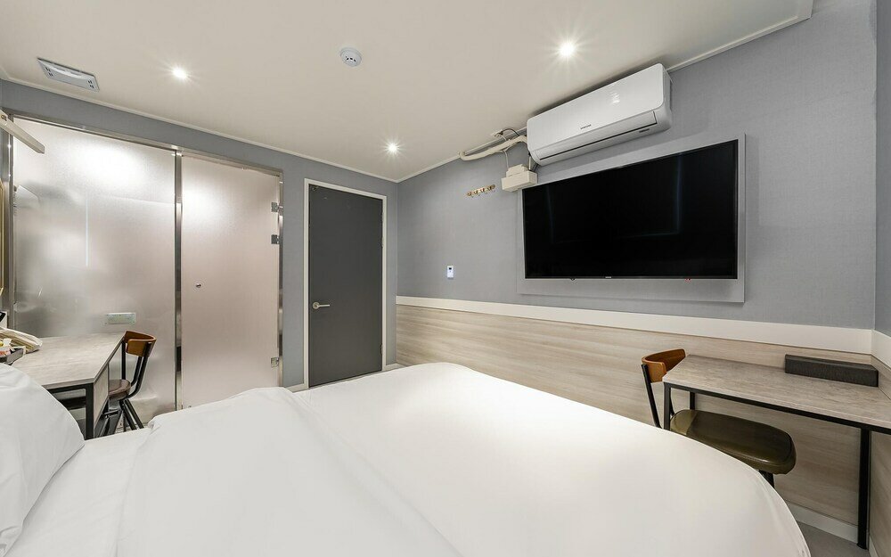 Фото M&Lucky Hotel