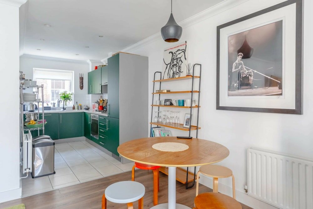 Фото Light & Modern 2bd Flat With Balcony - Brick Lane