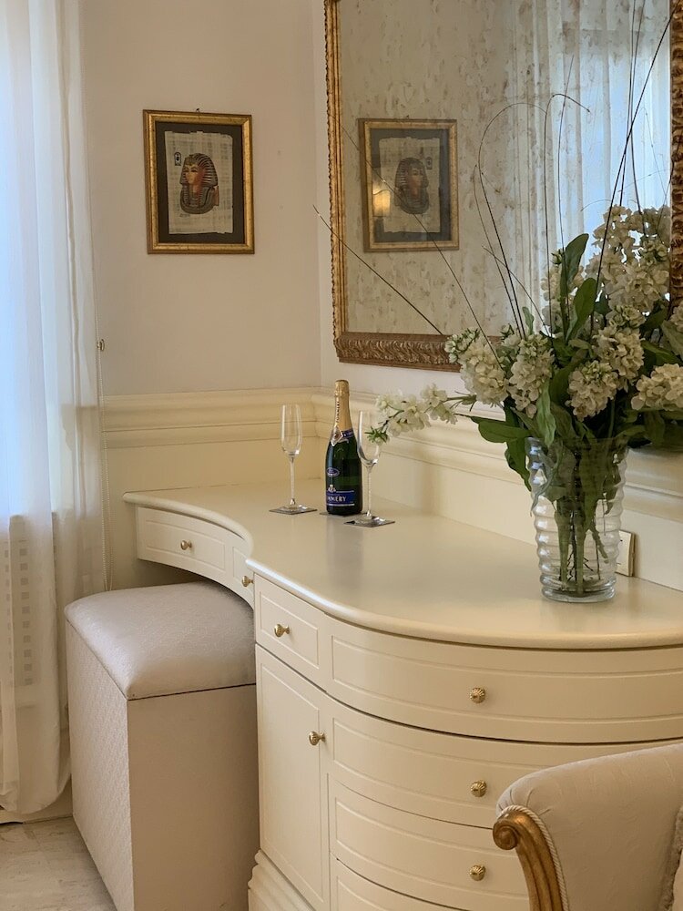 Фото Simon's Guest House