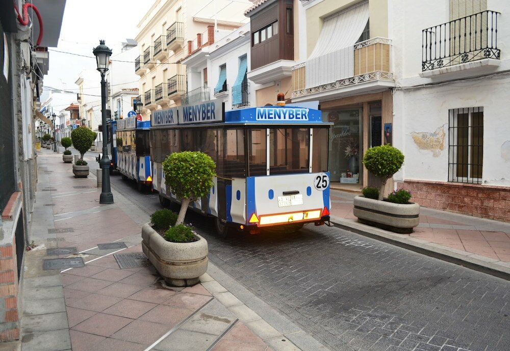 Фото Hostal Dianes