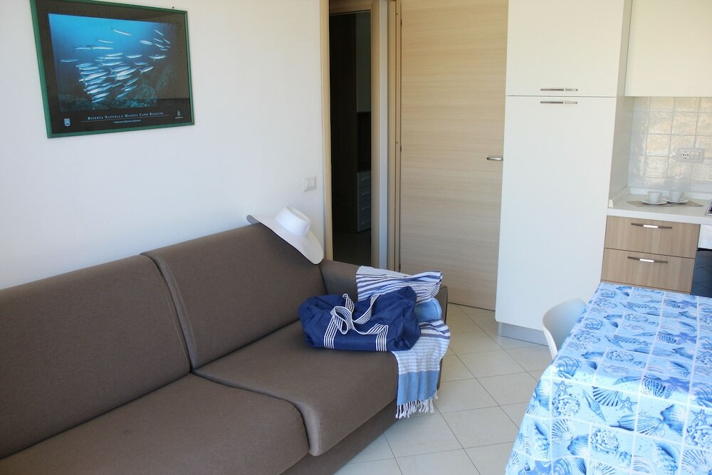 Фото Poseidon Swim & Restaurant Aparthotel