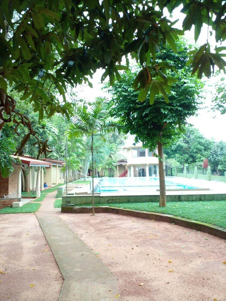 Фото Lavendish Country Resort