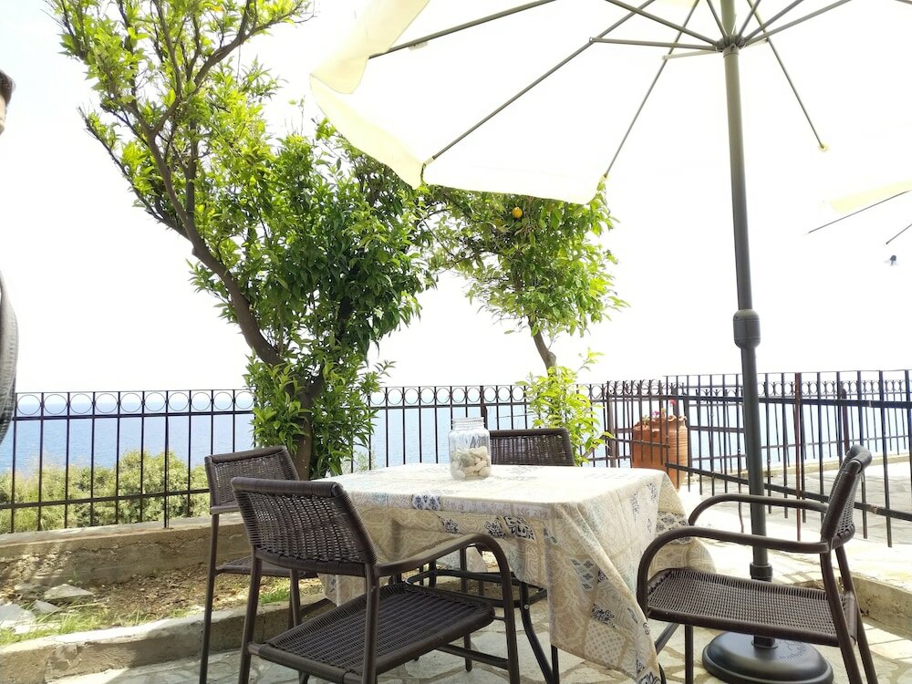 Фото Zennova Sea & Mount Athos View 2