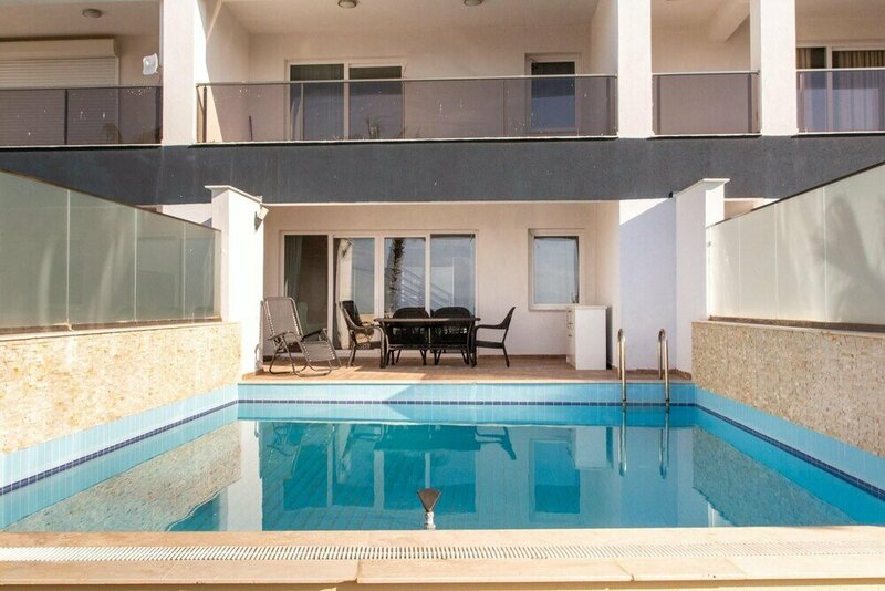 Апартаменты Spacious Flat With Pool in Kusadasi в Кушадасы