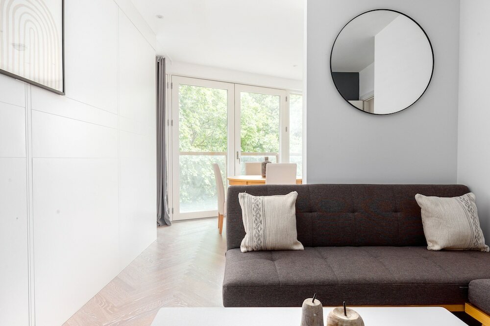 Фото The Islington Apartment