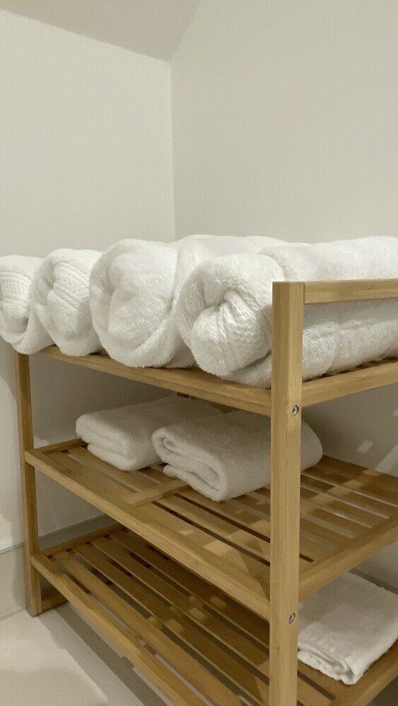 Фото 5 Star Unique Luxury Detached Apartment in Windsor