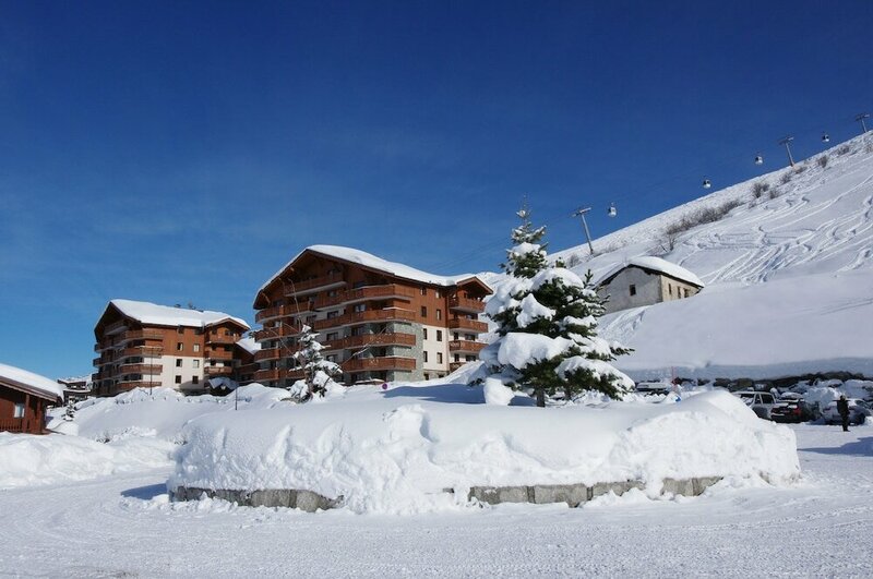 Гостиница Les Chalets de L'Adonis