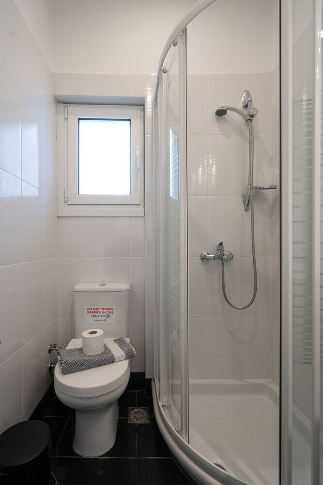 Фото Fotomara sunny and colourful apartment