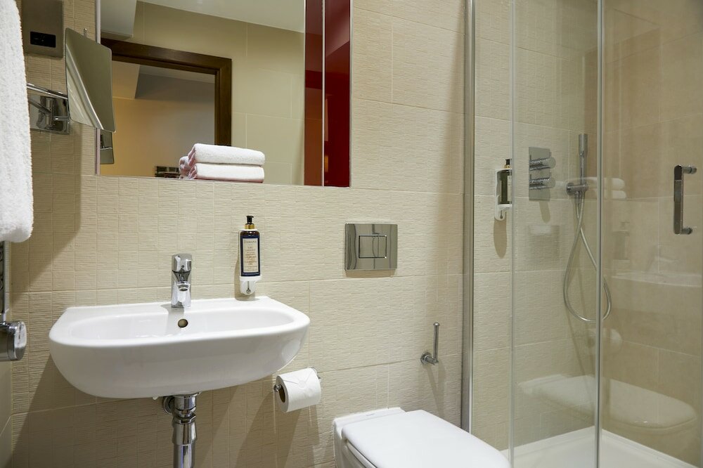 Фото Seraphine Hammersmith Hotel