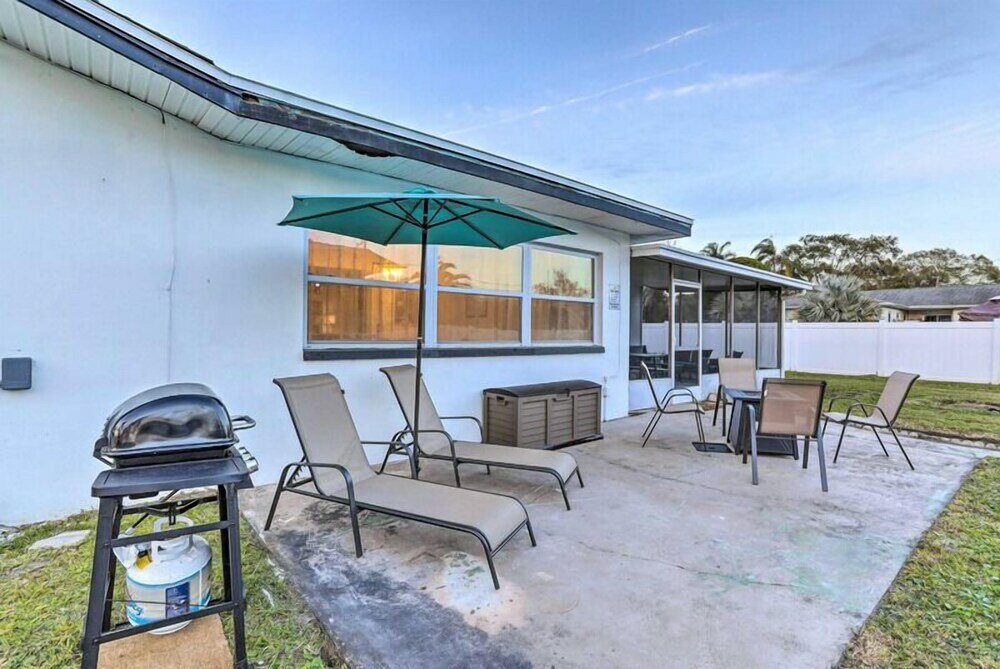 Фото Largo Haven Pool Hockey Table Gym