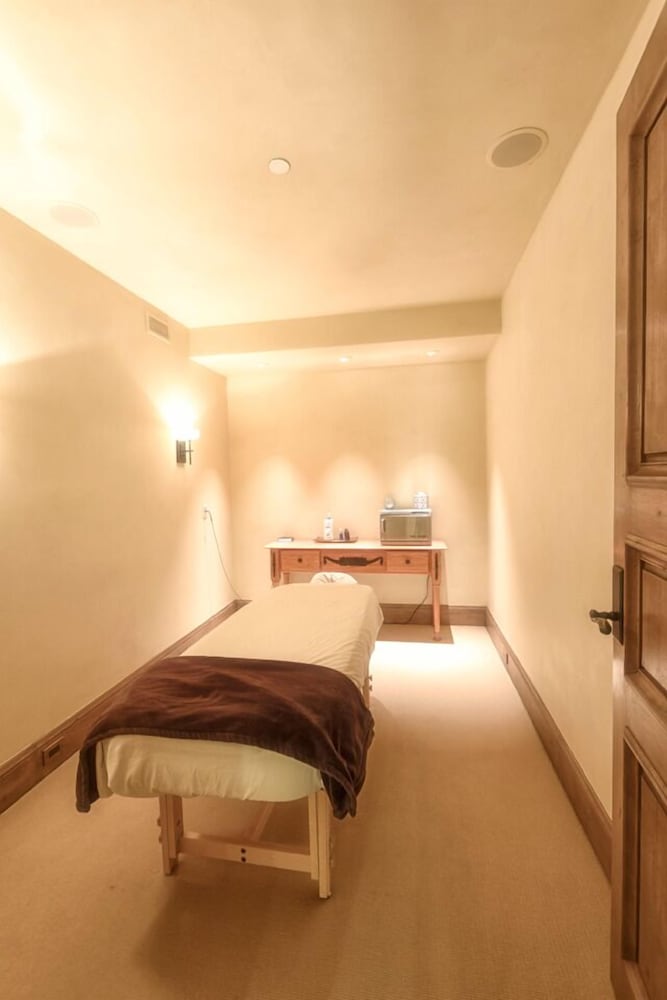 Фото Lx1: Chateau D' Renaitre - Carmel-by-the-sea Luxury Villa: