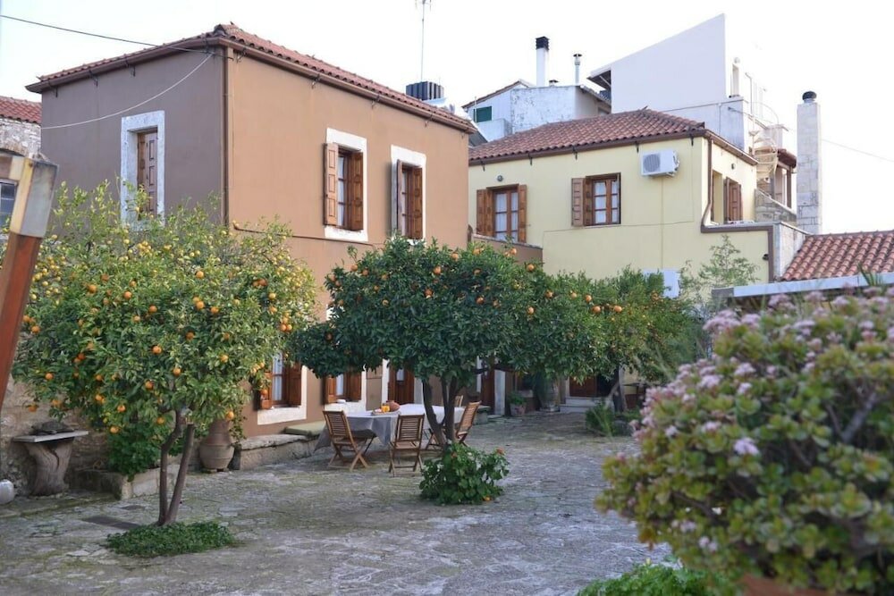 Фото Troullos Traditional Houses