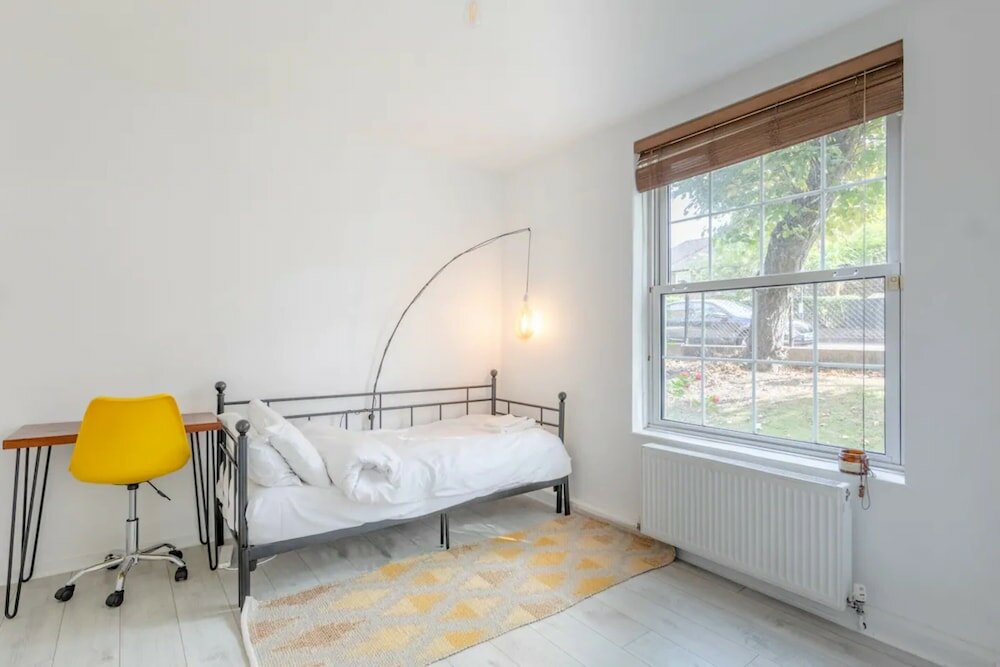 Фото Cosy 2 Bedroom Flat Near Abbey Road