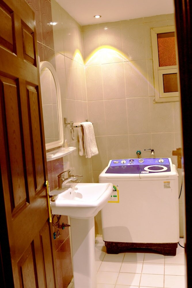 Фото Rokon Al Omor Aprartment