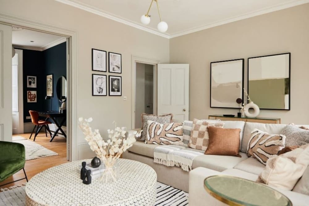 Фото The Brimmington Park Escape - Lovely 3bdr House With Study Room + Garden