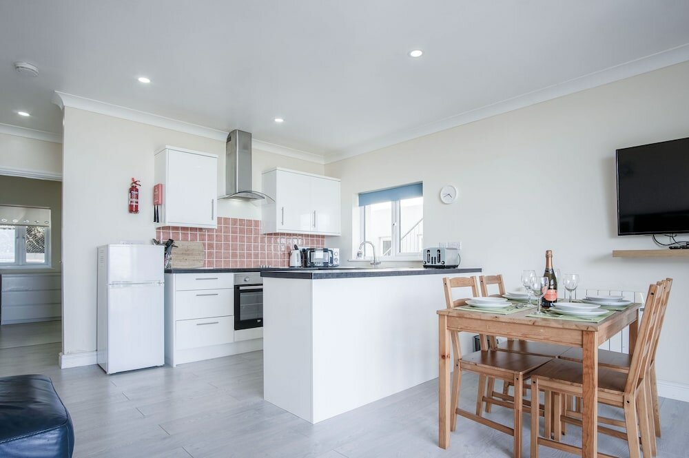 Фото Dunes End - 2 Bedroom Apartment - Pendine