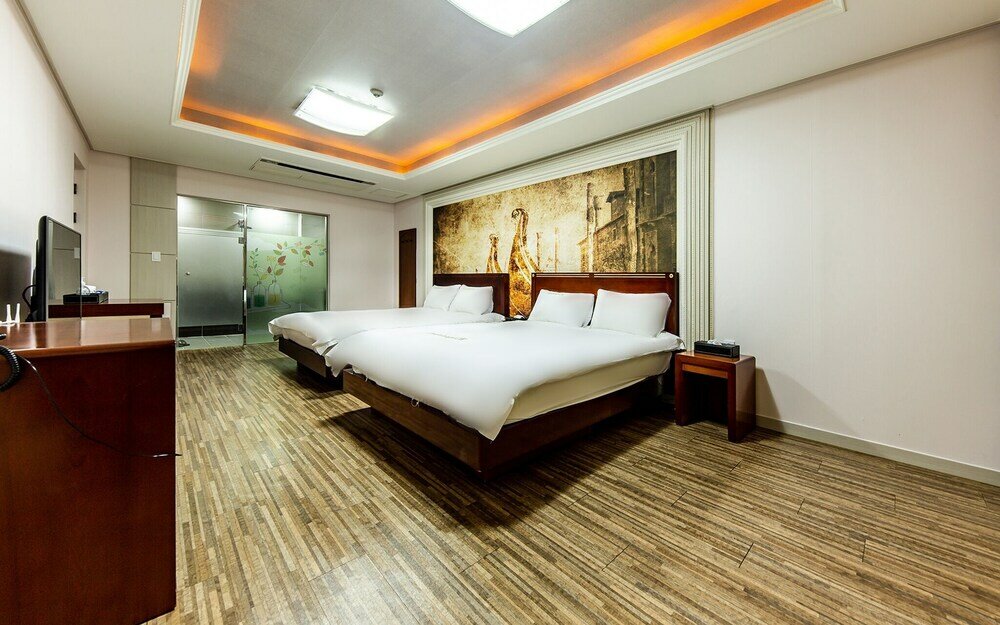 Фото Yeosu Hotel Provence