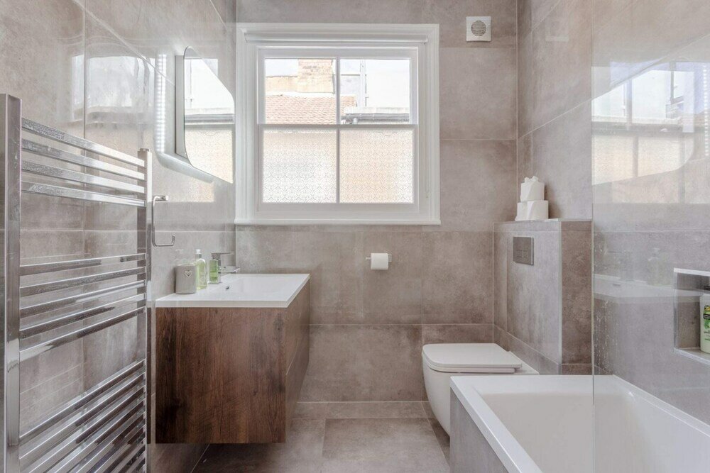 Фото Stunning 3 Bedroom 2 Bath in Fantastic Location