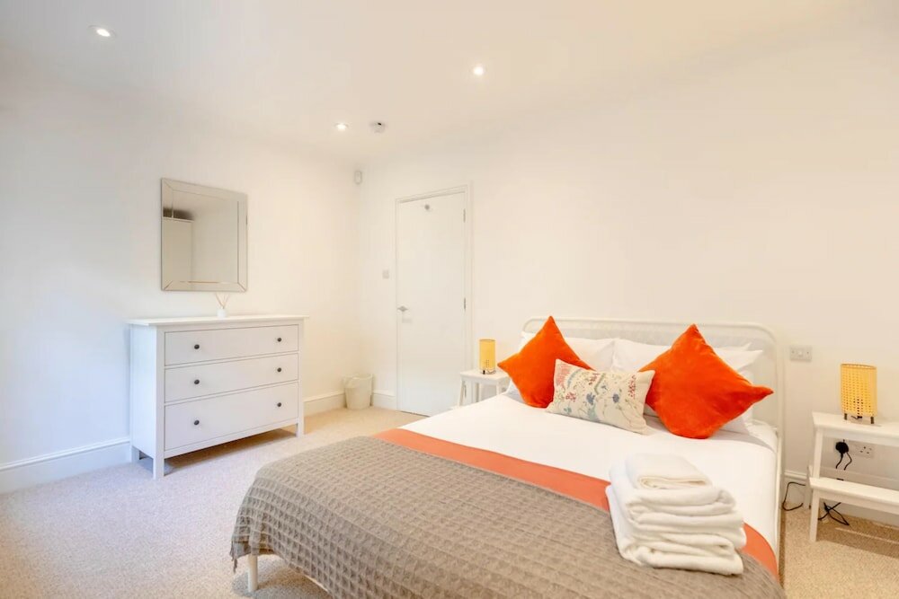 Фото Beautiful & Modern 3 Bedroom Flat - Pimlico!