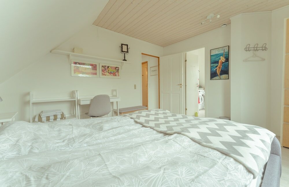 Фото Great 3 Br Loft Apt - Views-Free Parking