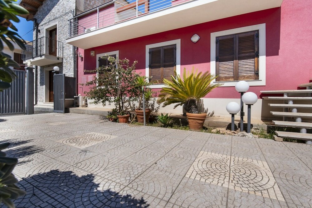 Фото Villa Tonnara 50m dal mare