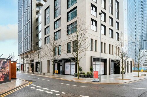 Гостиница Sensational Studio Apartment in London s Vibrant Canary Wharf в Лондоне